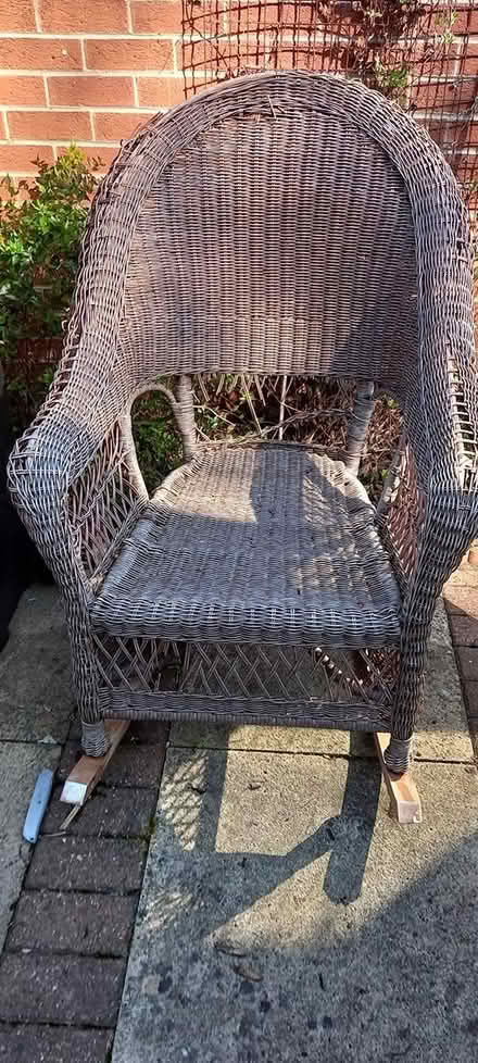 Photo of free rattan sofa & rocking chair (Papplewick NG15) #4