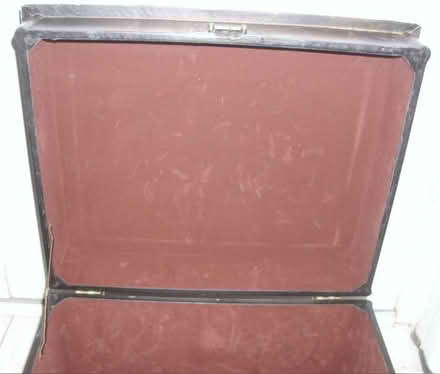 Photo of free Hope / Linen / Storage Chest (Sandalwood Pkwy/McLaughlin) #4