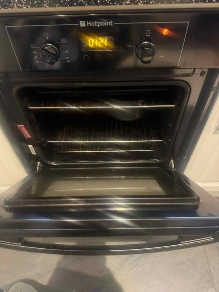 Photo of free Build in Oven with Ceramic hobs (East dulwich SE22) #1