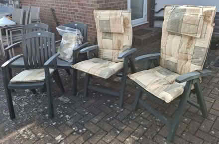Photo of free Hartsman garden chairs and cushions. (Broxbourne EN10) #1