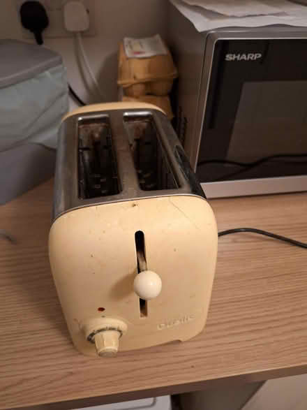 Photo of free Dualit Toaster (BS16) #2