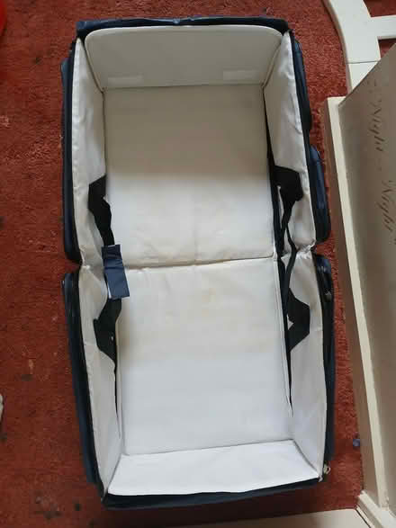 Photo of free Baby picnic bag/bed (BS7) #2