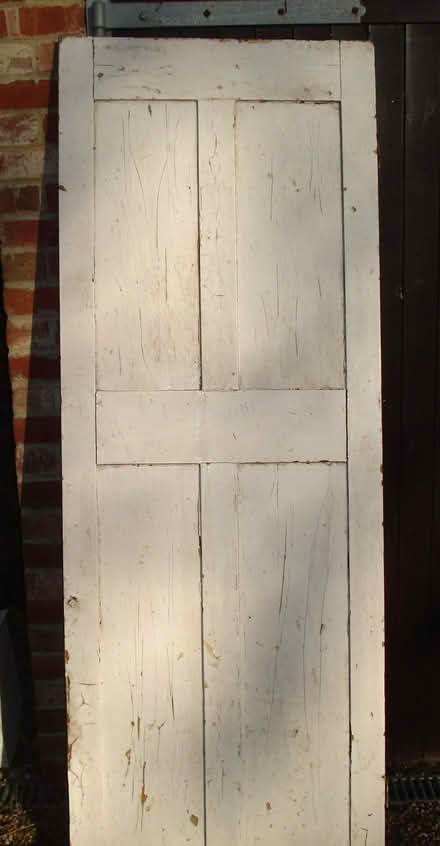 Photo of free Painted door (TN8 near Cowden/Cowden Pound) #1