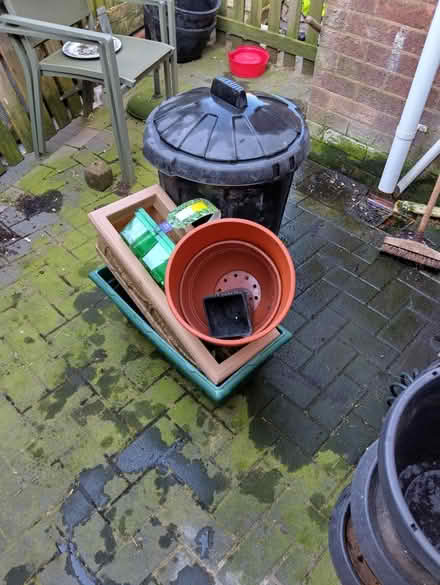 Photo of free Plant pots (Lanesfield WV4) #3