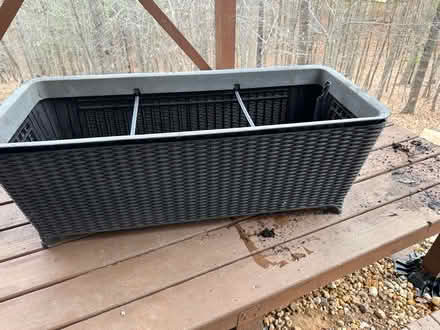 Photo of free Large Planter (Forest Lakes South) #1