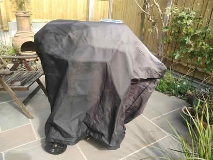 Photo of free Large charcoal bbq (Fareham PO15) #3