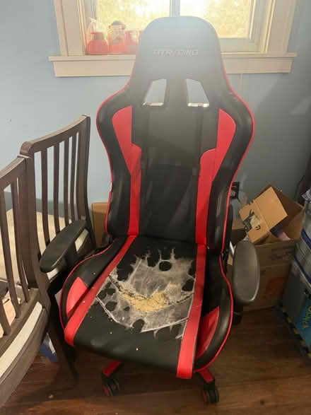 Photo of free Computer/gaming chair (Livonia) #1
