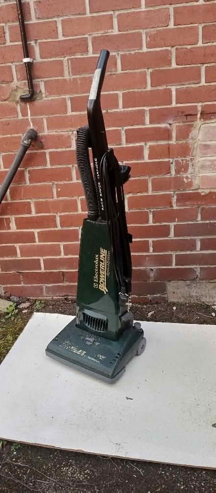 Photo of free Vacuum cleaner/Hover. (Broomhall S3) #1