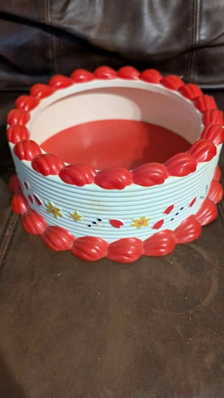 Photo of free Cake holder (Clinton) #1