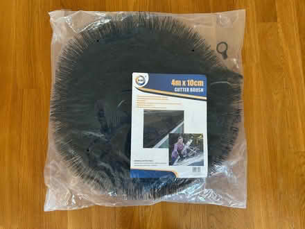 Photo of free Gutter brush (Amersham HP7) #1