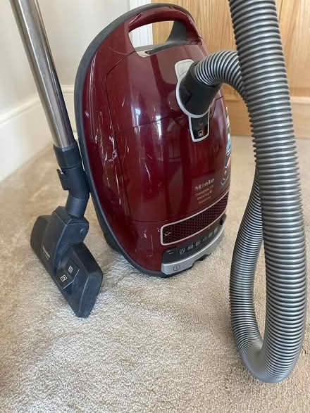 Photo of free miele hoover (SW15) #2