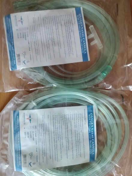 Photo of free oxygen nasal cannula (Yew Tee) #1