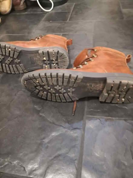 Photo of free Shoes (B16) #3