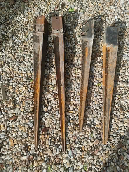 Photo of free MET posts (Fareham PO15) #1