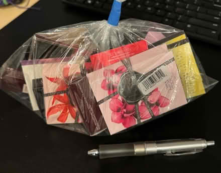 Photo of free Bag of women’s fragrance samples (Sunnyvale - 94087) #1