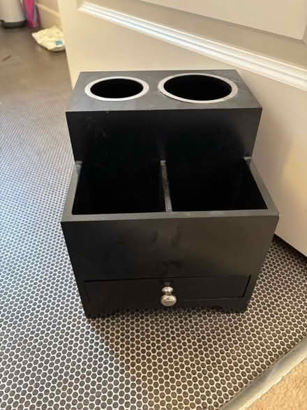 Photo of free Vanity, dresser top item to hold hairdryer, bobbles etc (Gracemount EH16) #2