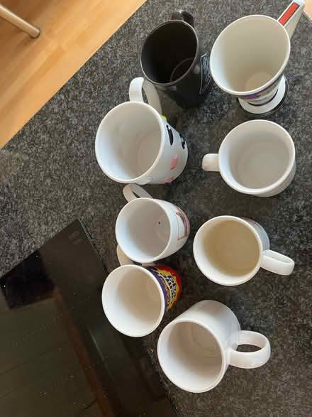 Photo of free mugs (Baguley M33) #2
