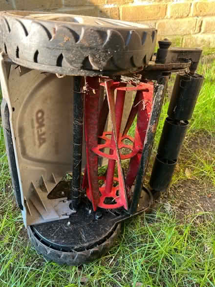 Photo of free AL-KO hand lawnmower - not working (SW19 - Dundonald) #2