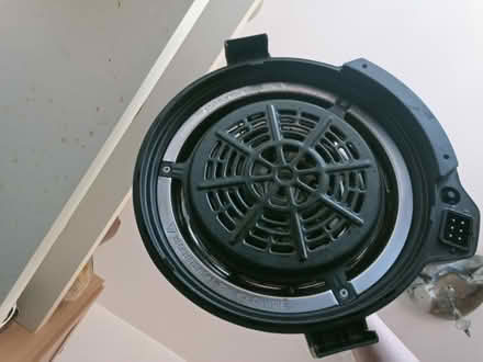 Photo of free Air fryer attachment for InstantPot (NW6 Kilburn) #2