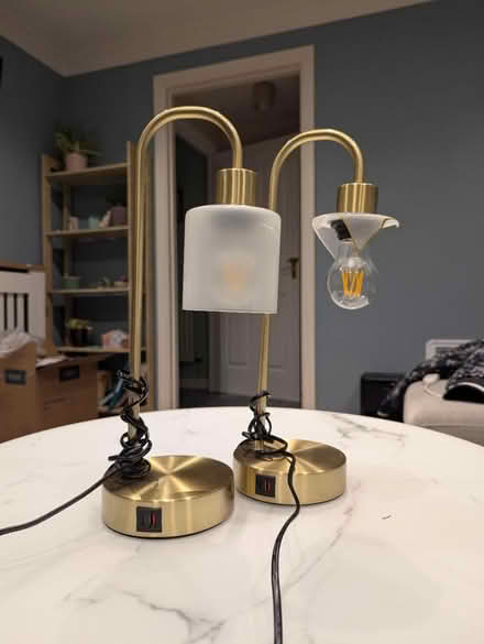 Photo of free 2 touch lamps with USB ports (Gracemount EH17) #1