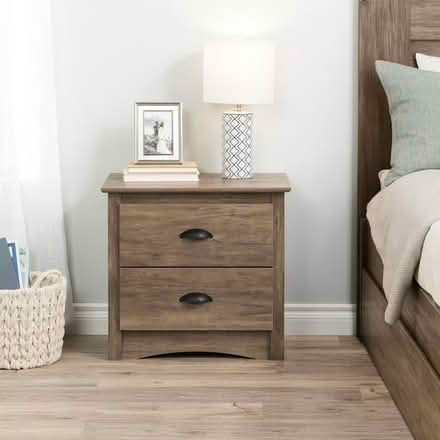 Photo of Nightstand & Small Lamp(por favor) (Ottawa,Lowertown,Byward Market) #2