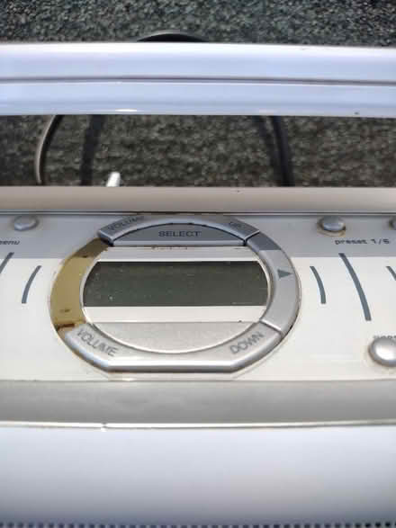 Photo of free Bush dab radio. (Furzton MK4) #2