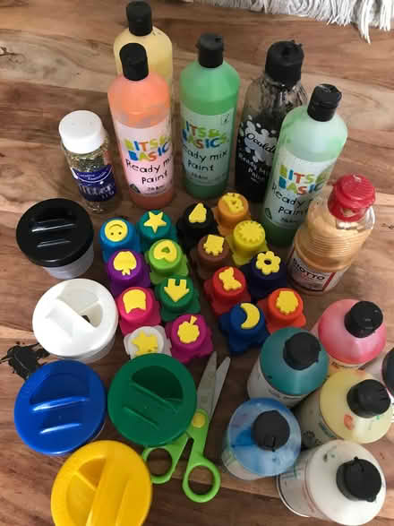 Photo of free Paints, stamps, glitter (CO11) #1
