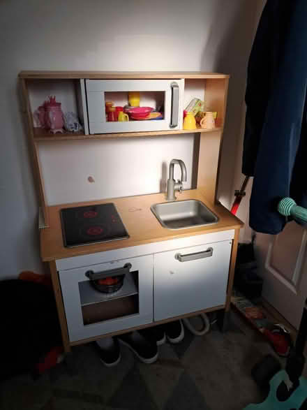 Photo of free Children play kitchen (Cranfied) #1