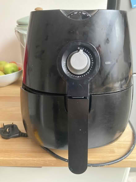 Photo of free Working Air Fryer (SW4) #1