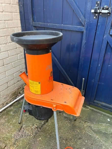 Photo of free Wood chipper (Bury Park LU3) #1