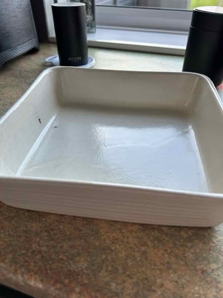 Photo of free white dish (Coxheath) #1