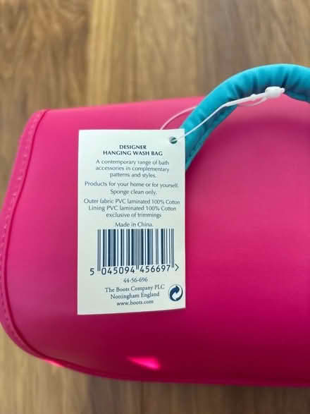 Photo of free Designer Hanging Wash Bag (West Malling ME19) #2