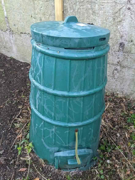 Photo of free Large compost bin (Booterstown, co Dublin) #1
