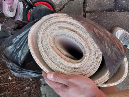 Photo of free Creme cheaper offcut (Nw11 0lr) #2