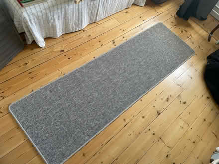 Photo of free Light Grey Rug (NW Chichester) #1