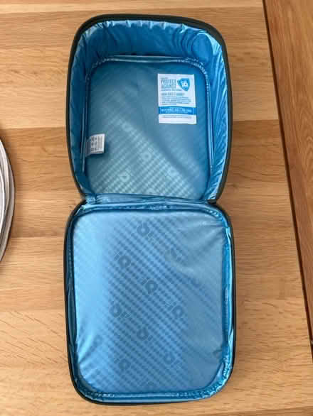 Photo of free Insulated lunchbox/cool bag (CR3 Caterham on the hill) #2