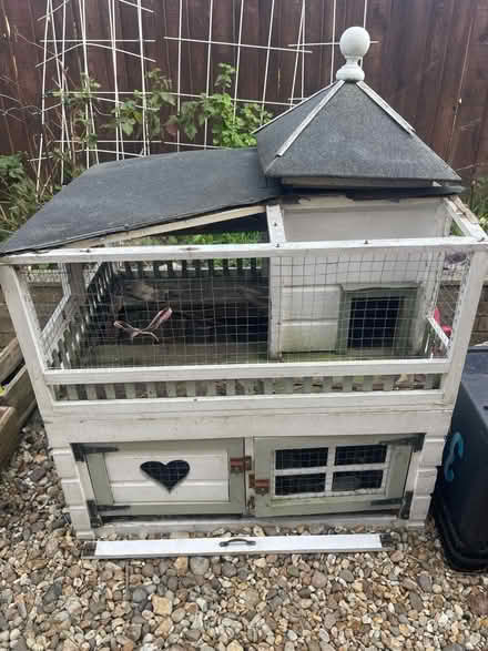 Photo of free Rabbit/guinea pig hutch. Need tlc (RG6) #2