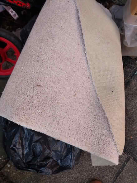 Photo of free Creme cheaper offcut (Nw11 0lr) #1