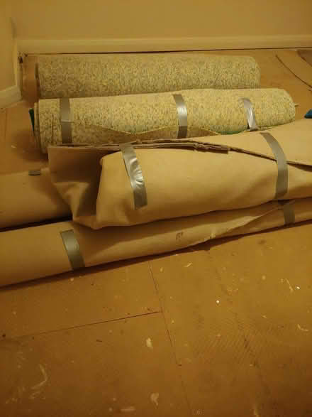 Photo of free Used Carpet and Underlay (Chiswick W4 5BD) #1
