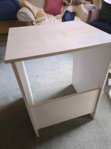 Photo of free White desk/table (small) (GU2 9UN) #2