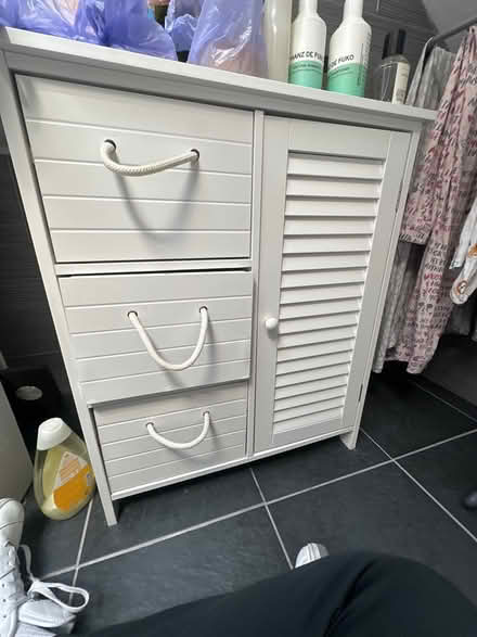 Photo of free Bathroom Unit (Bromley North BR1) #1