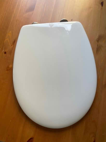 Photo of free Toilet Seat (Cambridge CB4) #3