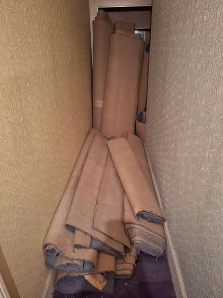 Photo of free Old carpet - grey (Maidstone town center ME15) #1