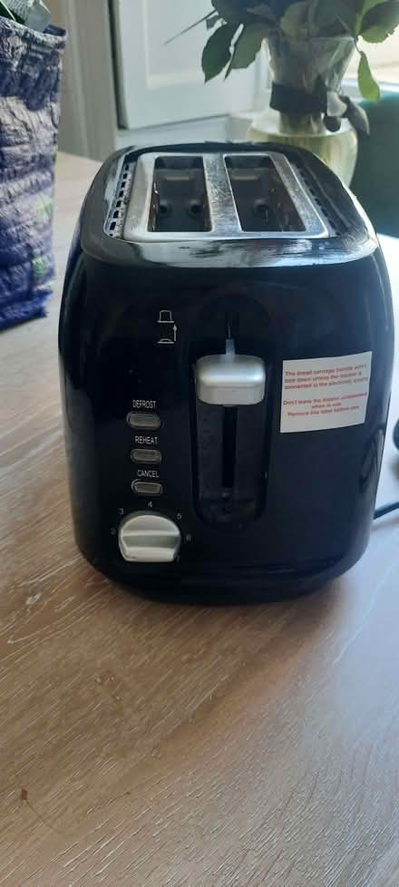Photo of free Kettle and Toaster set (Woodford IG8) #2