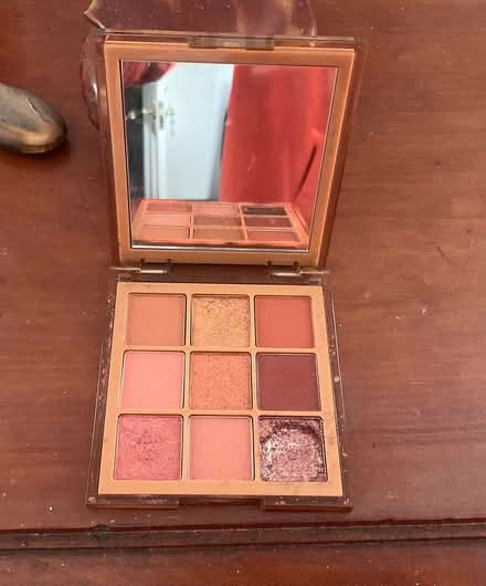 Photo of free Eyeshadow palette (Sale M33) #1