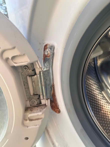 Photo of free Washing Machine-Spare or Repair (L14 0BA) #3