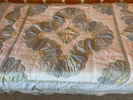 Photo of free Twin comforters (Hwy 76, Rancho Del Oro, O’side) #1