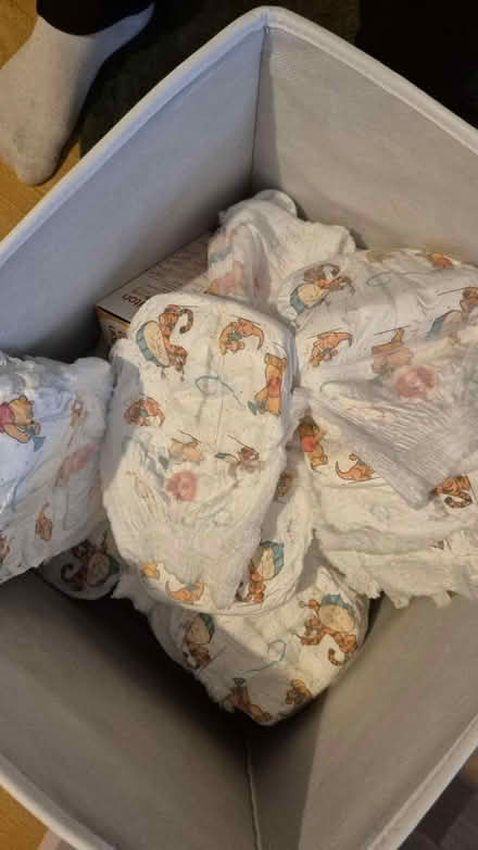 Photo of free ~50 Nappies size 5 (SW8 1an) #2