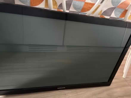Photo of free Samsung 42" Flatscreen TV (TW16) #2