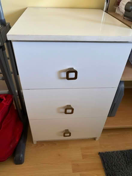 Photo of free Bedside drawers (Bs309xx) #1